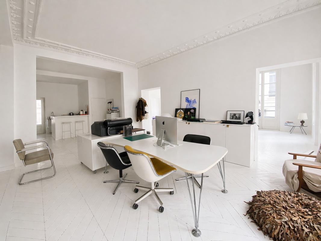 Bureau à louer - Paris 02 (75002) - 90 m² - 3 503 €/mois