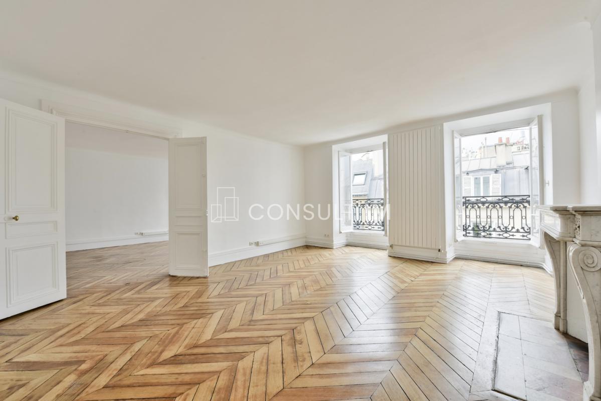 Bureau à vendre - Paris 08 (75008) - 165 m²