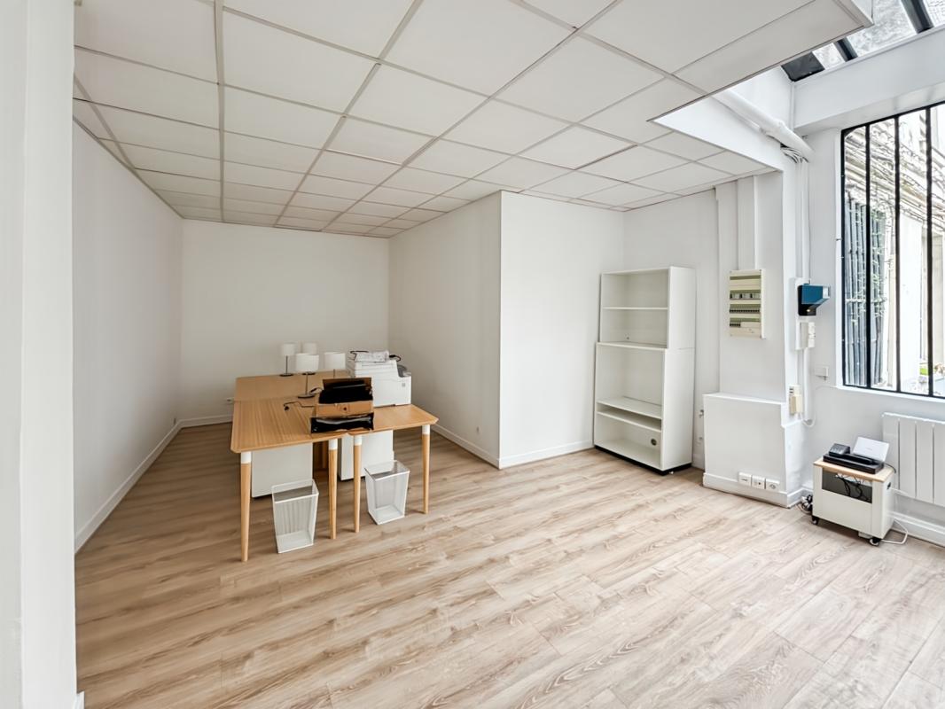 Type Atelier sur Cour avec Verrière