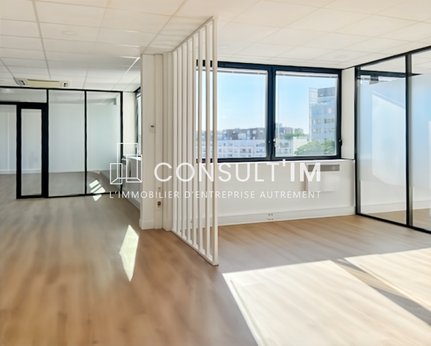 Bureau à louer - Issy-Les-Moulineaux (92130) - 324 m² - 6 750 €/mois