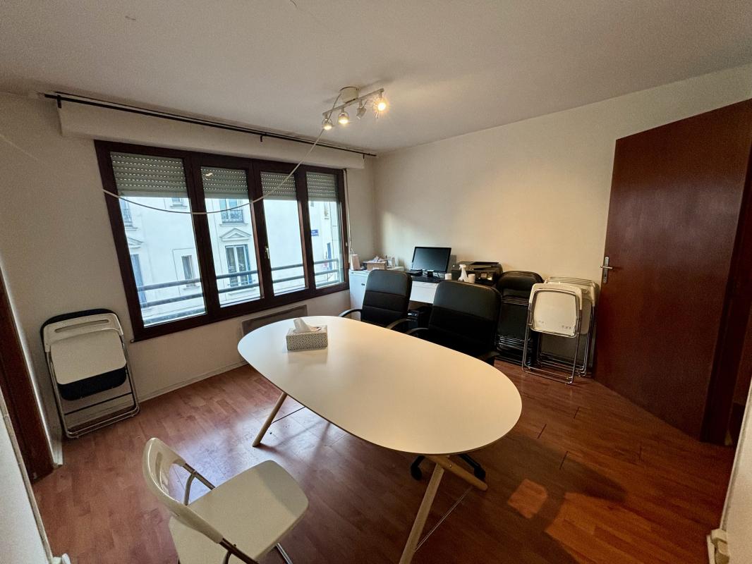 Bureau à louer - Paris 20 (75020) - 30 m² - 800 €/mois
