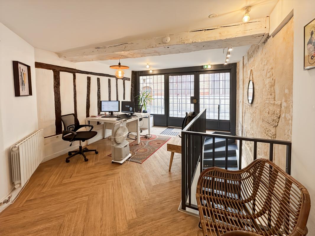 Bureau à louer - Paris 01 (75001) - 100 m² - 4 000 €/mois