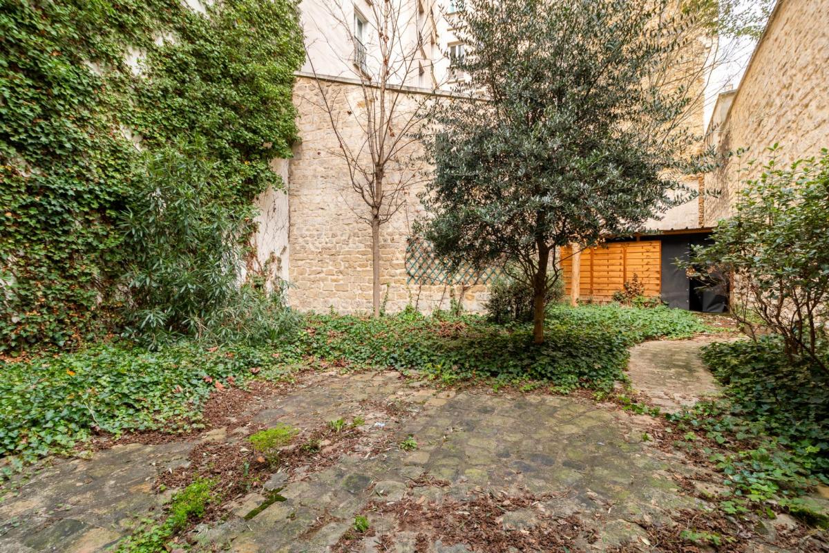 PARIS 19ÈME - AVENUE DE FLANDRE / RIQUET / CRIMÉE - EXCEPTIONNELLE MAISON CONTEMPORAINE 185M2 - JARDIN - TERRASSE - COUR PRIVÉE - Photo 4