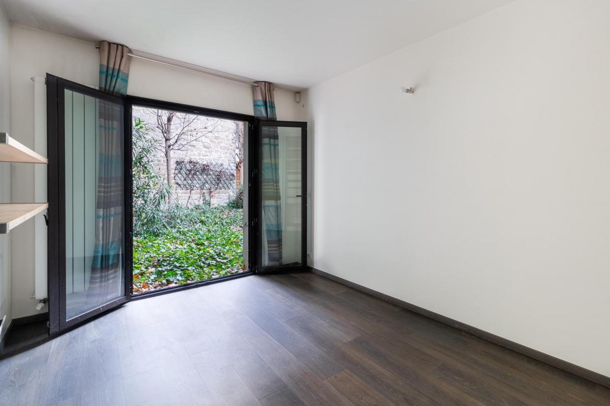 PARIS 19ÈME - AVENUE DE FLANDRE / RIQUET / CRIMÉE - EXCEPTIONNELLE MAISON CONTEMPORAINE 185M2 - JARDIN - TERRASSE - COUR PRIVÉE - Photo 5