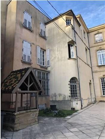 Appartement dans Hôtel particulier du XVII ème siècle - Photo 5