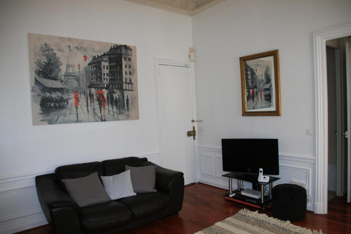 Studio meublé grand standing à louer Paris 08 - Photo 2