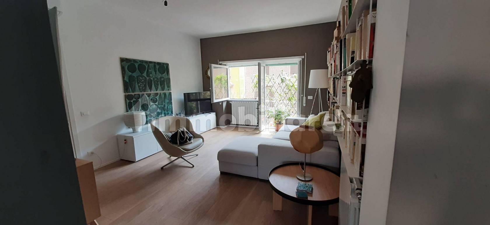 SUPERBE 5 PIECES ( Trois chambres)  ENTIEREMENT RENOVE CENTRE DE ROME (Trastevere - sur rue calme)  A VENDRE - Photo 5