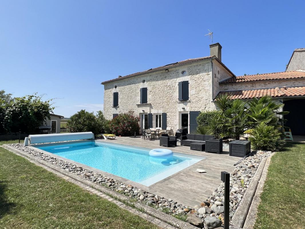 Maison à vendre, 8 pièces, 273 m², Fleac