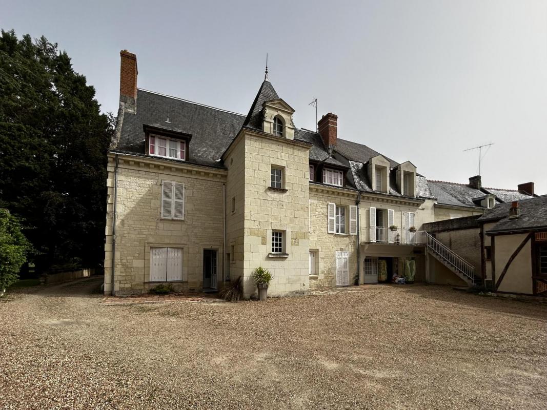 Maison à vendre, 1075 m², Beaumont En Veron