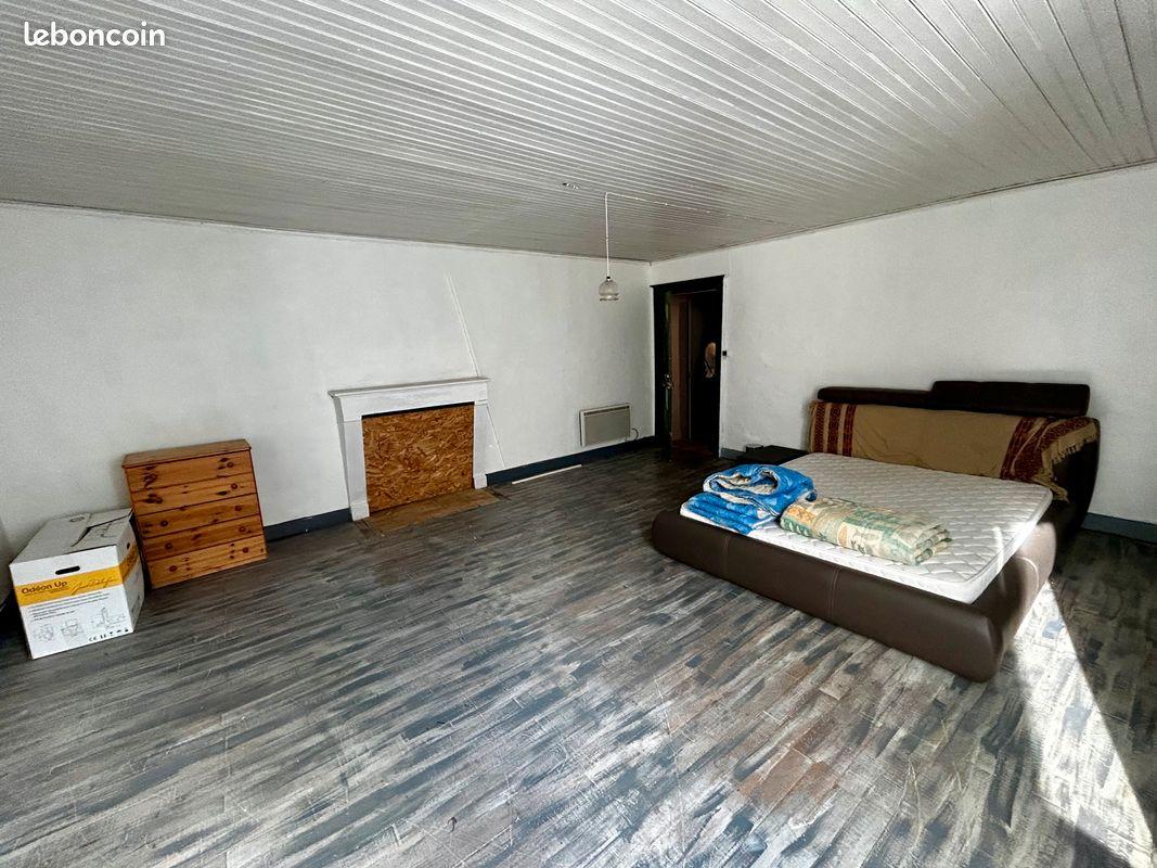 Charmante maison au cœur du village, à rénover, proche de Poitiers - Photo 4