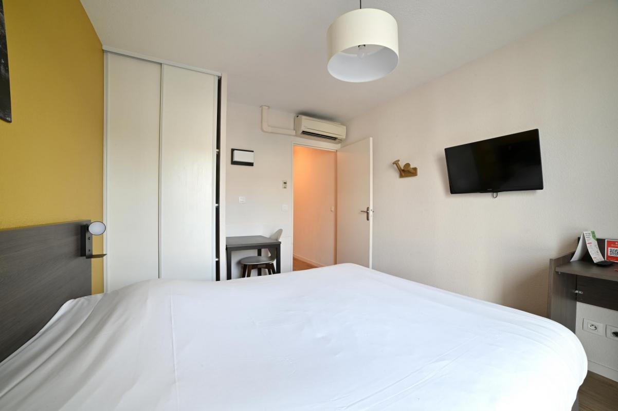 VENDS STUDIO 19M2 RESIDENCE DE TOURISME 3 ETOILES POITIERS - Photo 3