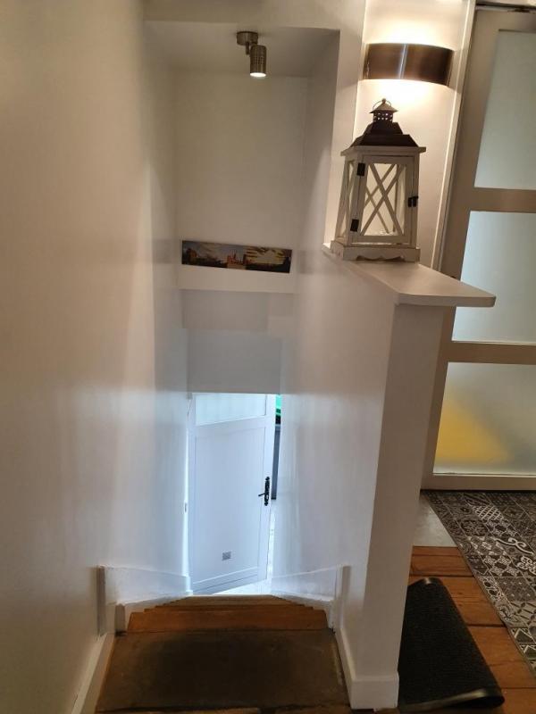 Beau studio avec entrée indépendante et chambre au pied de la Butte de Montmartre - Photo 2