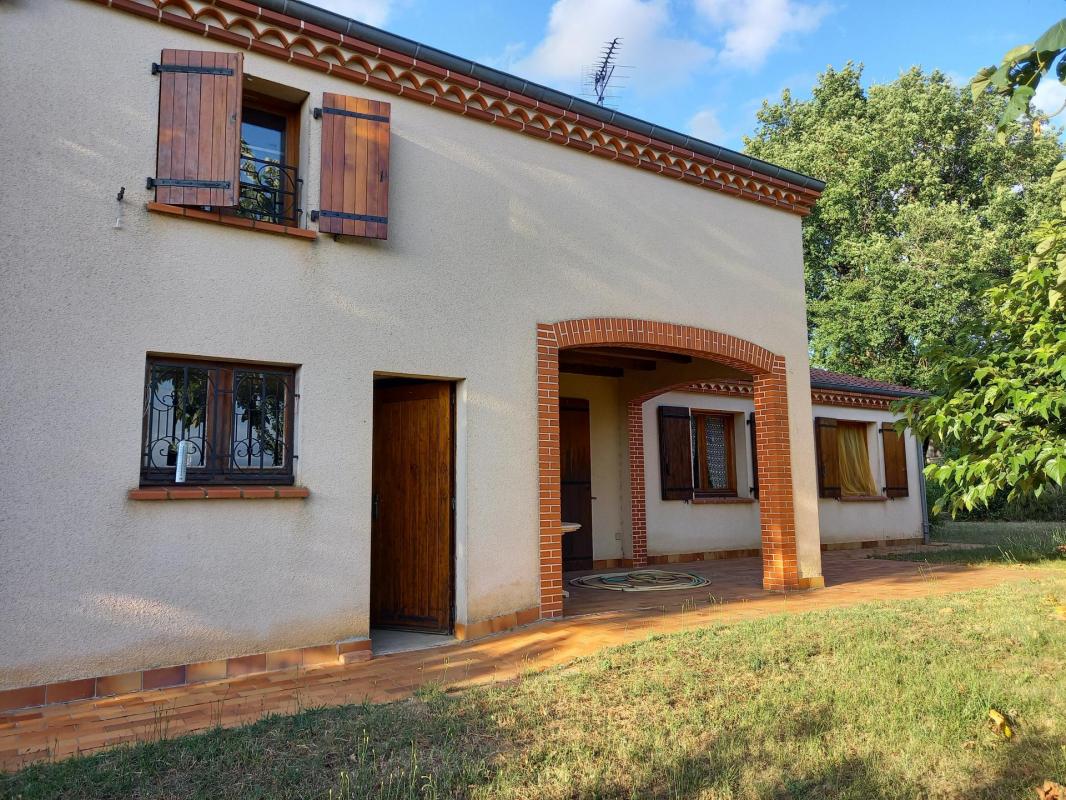Maison d’habitation T6 à Roumégoux proche Réalmont Albi Castres - Photo 3