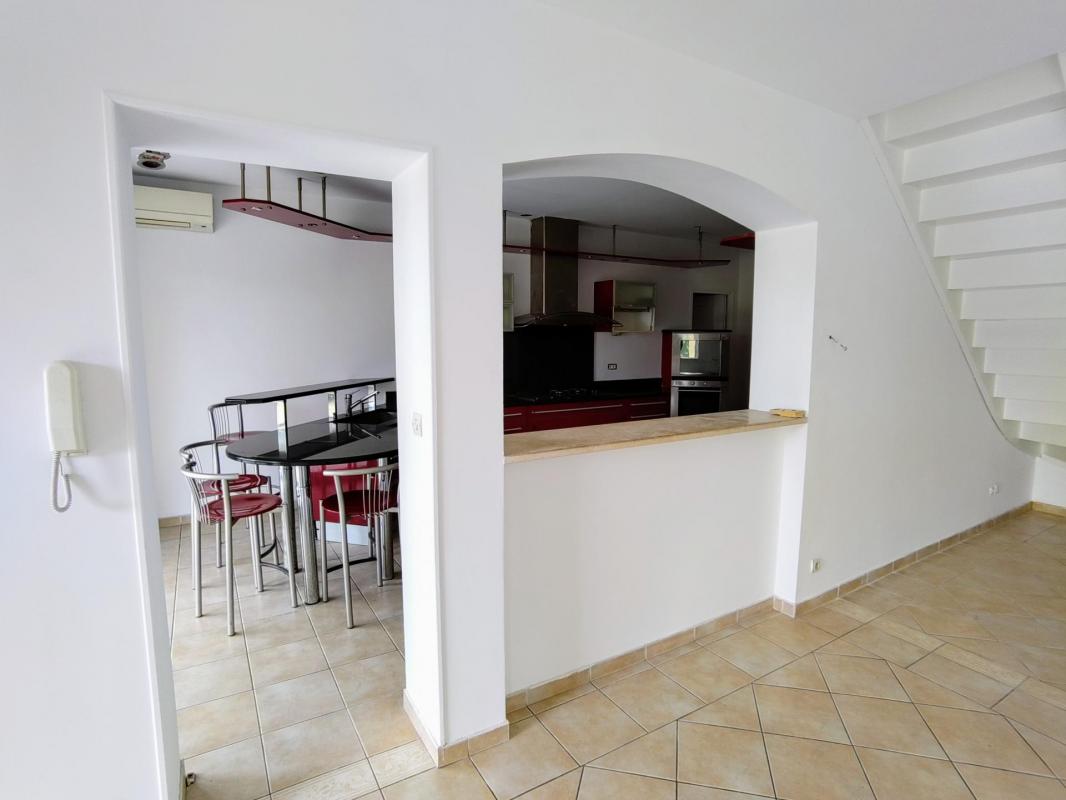 Maison individuelle à GUJAN-MESTRAS – 7 pièces avec dépendance, garage, jardin, piscine et terrasse - Photo 5
