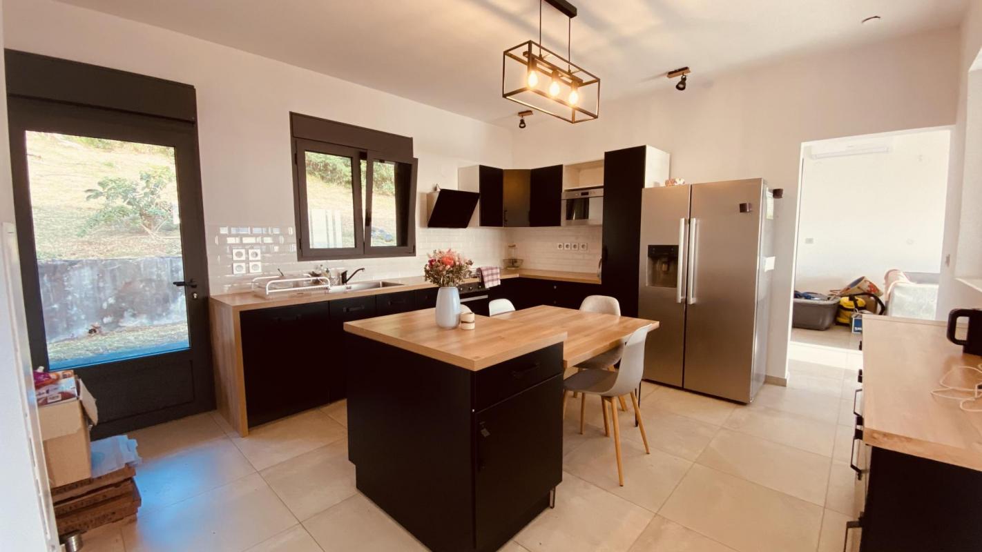 VILLA RARE AVEC VUE IMPRENABLE SUR LA MER - 97400 SAINT-DENIS - Photo 3