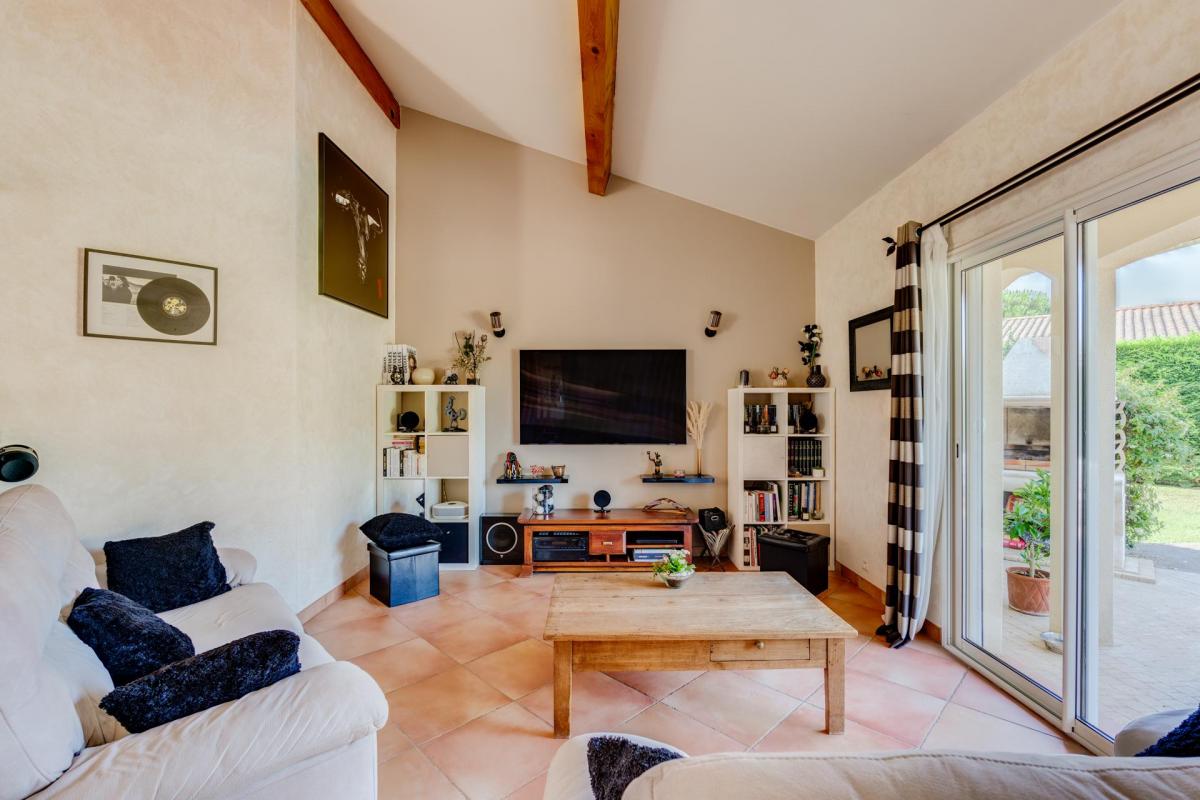 URGENT A VENDRE MAGNIFIQUE MAISON A FROUZINS (31270) - 6 PIECES - Photo 2