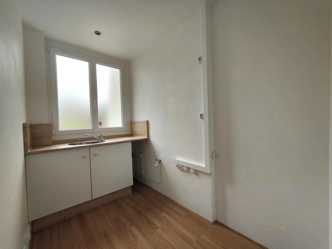 Appartement 5 pièces - Rénové - Photo 2