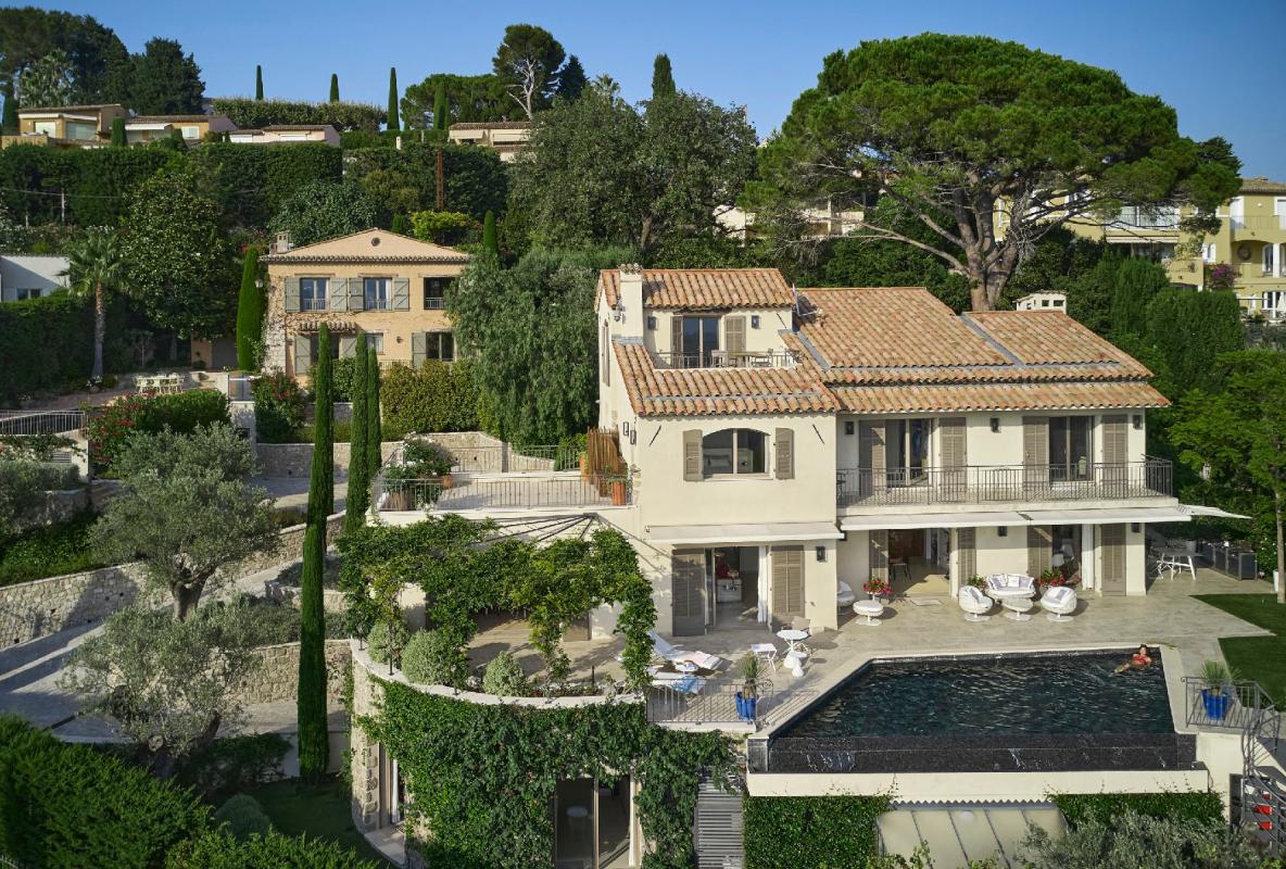 A Mougins (AM), une propriété composée de deux villas possédant chacune sa piscine - Photo 3