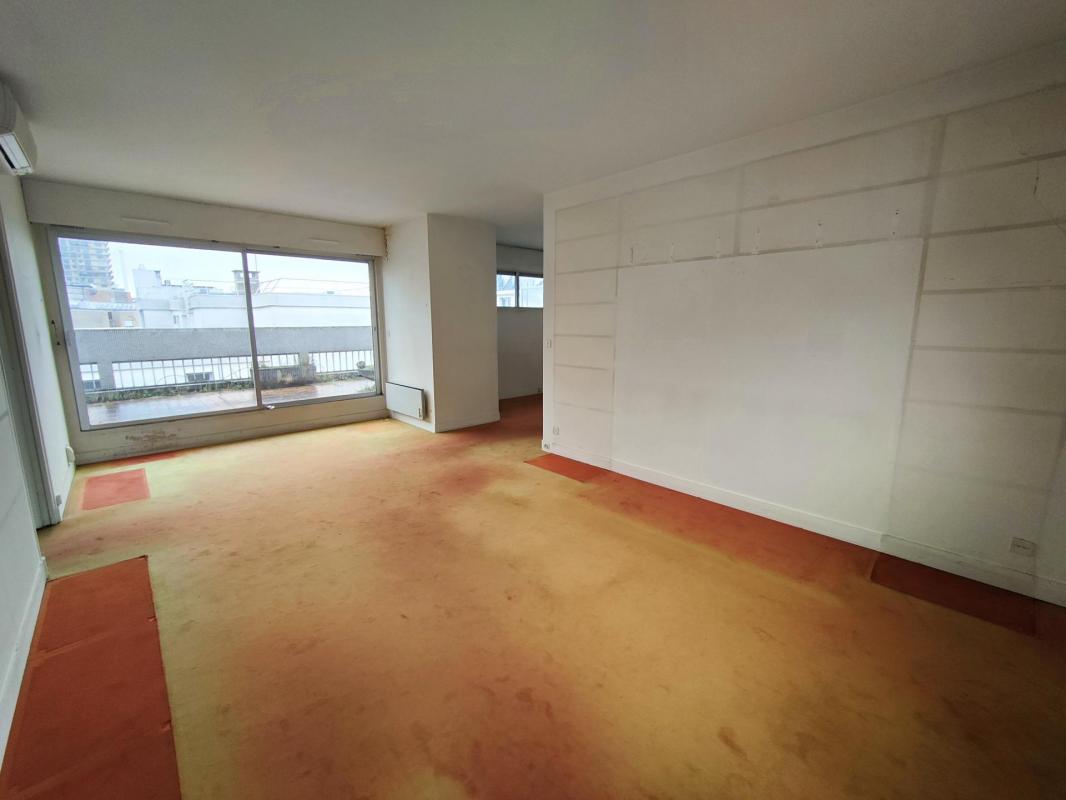 Dernier étage - ascenseur - terrasse 32m2 - Photo 2