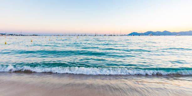 MAGNIFIQUE MAISON  VUE MER PISCINE  - OFF MARKET - CANNES - Photo 2