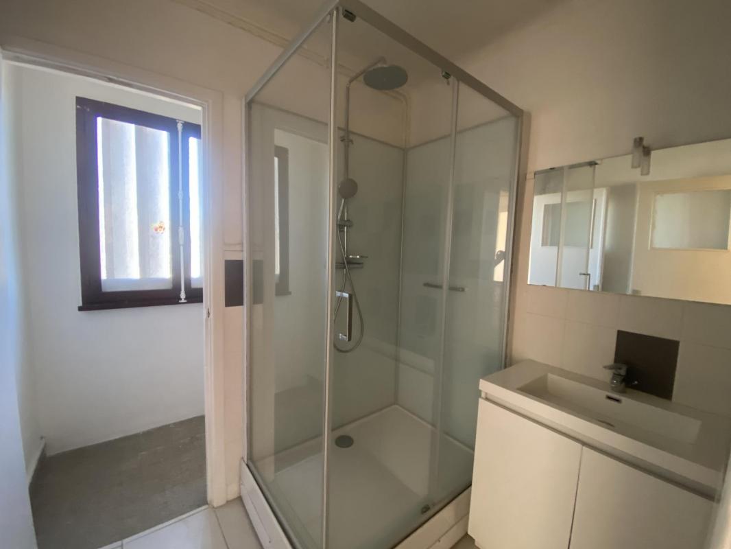 APPARTEMENT T3 AU COEUR DU QUARTIER SAINT-FRANCOIS AU HAVRE - Photo 5