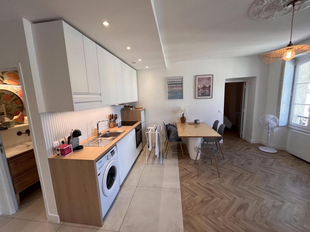 Versailles – Quartier Saint-Louis – Appartement 2 pièces renové - Photo 3