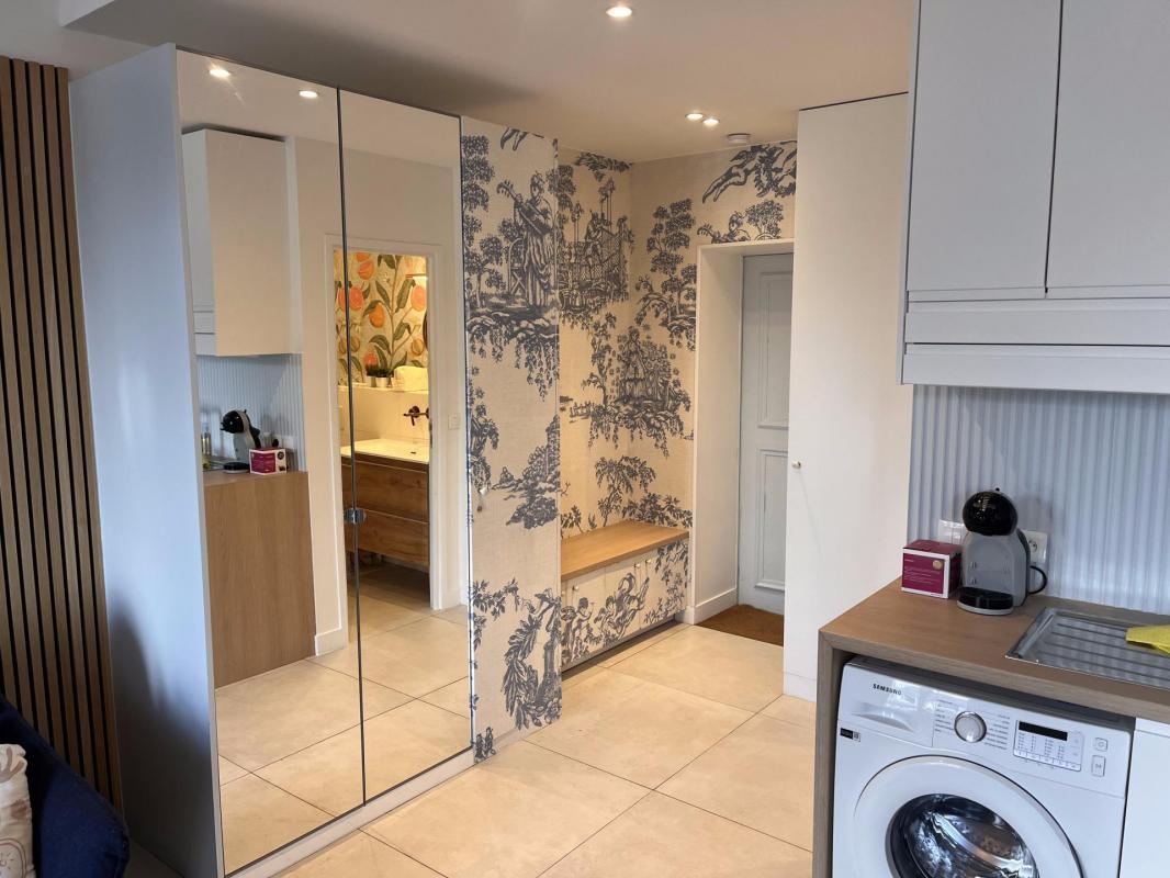 Versailles – Quartier Saint-Louis – Appartement 2 pièces renové - Photo 4