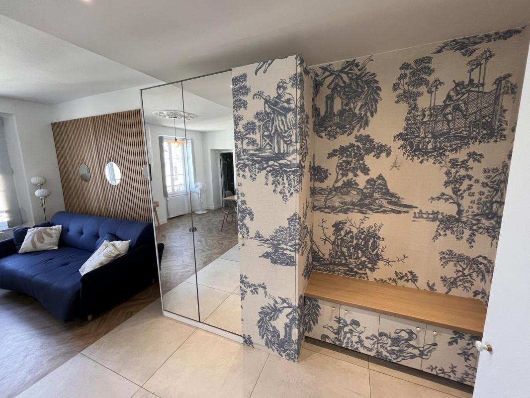 Versailles – Quartier Saint-Louis – Appartement 2 pièces renové - Photo 5