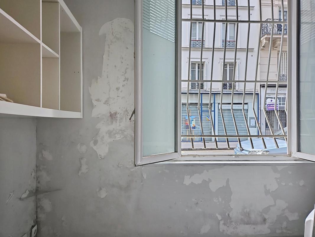 2 pièces 34 m² À RÉNOVER - Rez-de-chaussée - Paris 11e - Photo 2