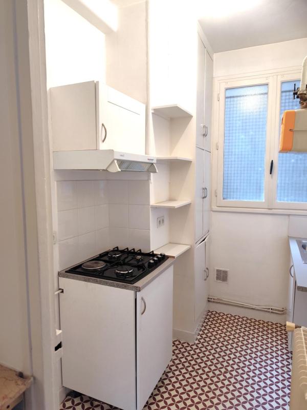 A vendre appartement 3 pièces immeuble Haussmannien - 71 m² PARIS étage 5 - Quartier Champ de Mars - Photo 5
