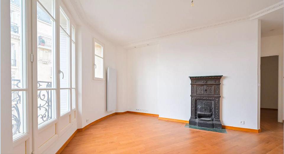 À VENDRE – Appartement de charme 3 pièces – 53,20 m² – Immeuble haussmannien - Photo 3