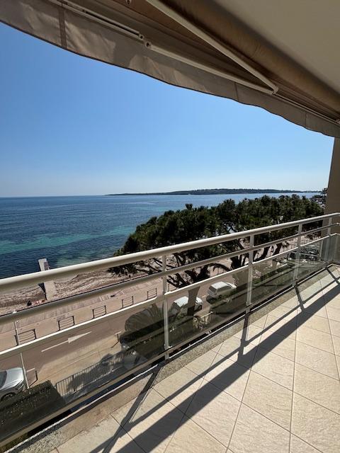 UNIQUE  ! APPARTEMENT 4 PIECES  GARAGES, PARKING, PIEDS DANS L EAU ,CANNES PALM BEACH - Photo 4