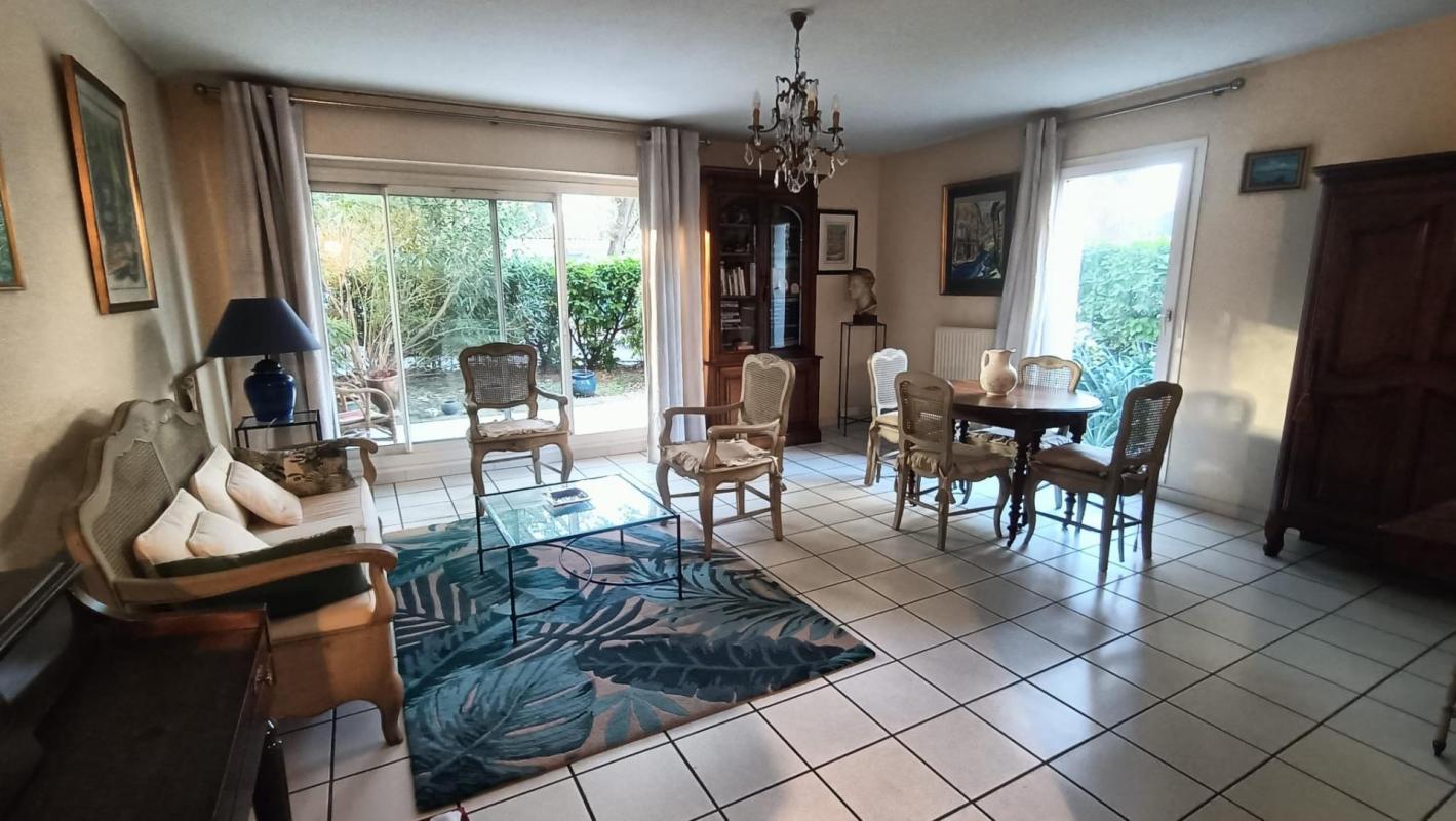 A vendre à Montpellier : T3 avec jardin privatif dans résidence avec piscine - Photo 2