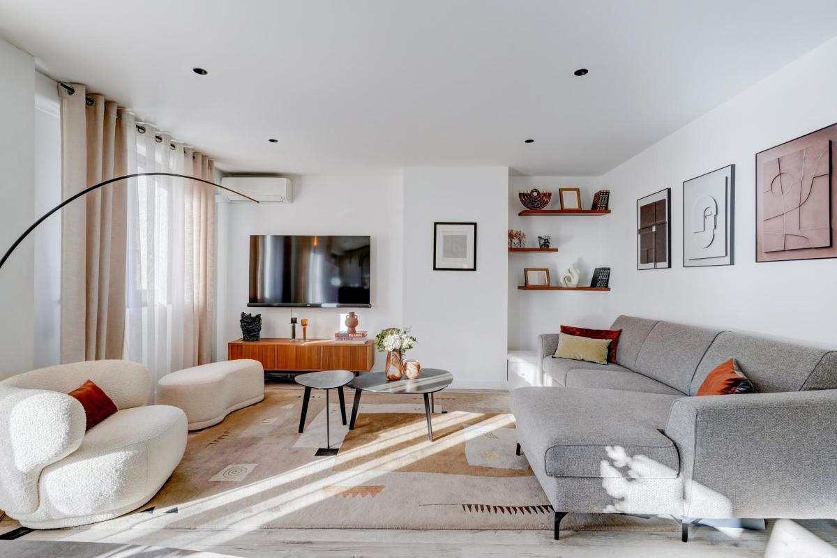 NEUILLY-SUR-SEINE : SABLONS / PONT DE NEUILLY - EXCEPTIONNEL APPARTEMENT DE 96M2 AVEC TERRASSE 40M2 - 2 CHAMBRES - POSSIBILITÉ PARKING - Photo 3