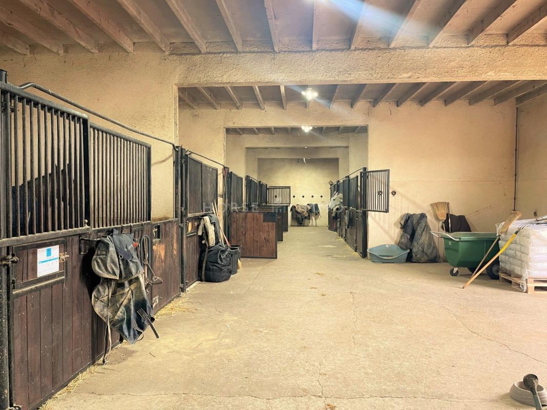 Superbe Corps de Ferme et Installations Equestres - Photo 4