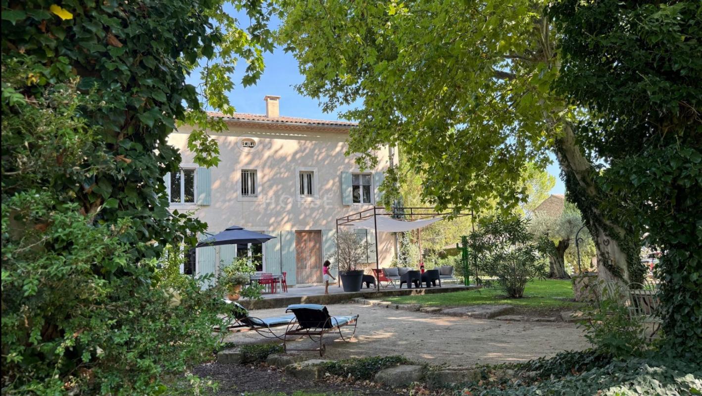 Maison à vendre, 12 pièces, 800 m², Charleval