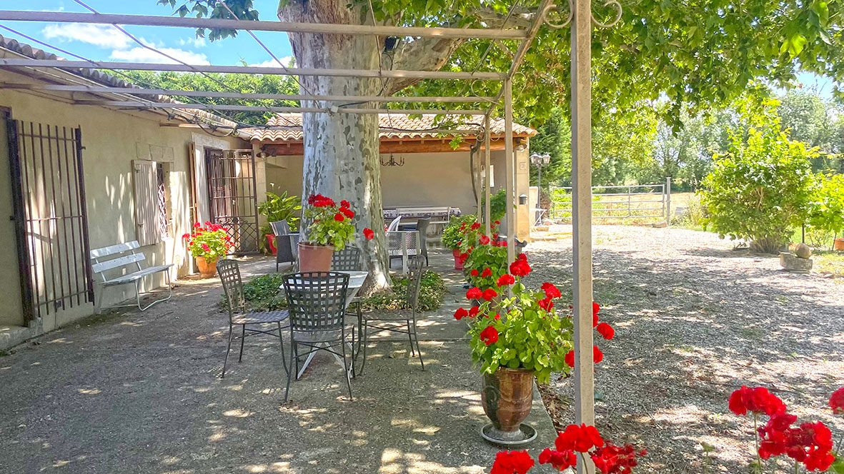 Maison à vendre, 6 pièces, 231 m², Nimes