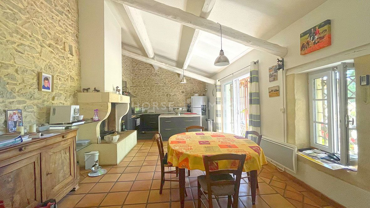 Nîmes, 5min centre ville - Très beau mas sur 2,8 hectares - Photo 3