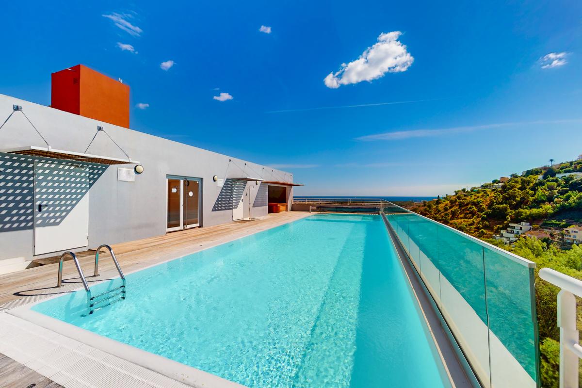 Mandelieu Bellevue - 3 pièces Rénové 71m2 - Terrasse 28m2 - Stationnement - Cave