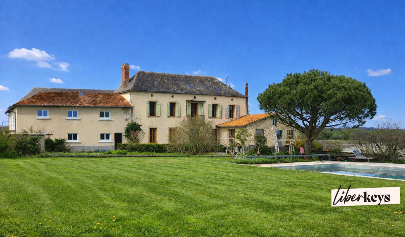 Authentique corps de ferme du Ségala avec cour intérieure – 6 hectares – potentiel gîtes exceptionnel