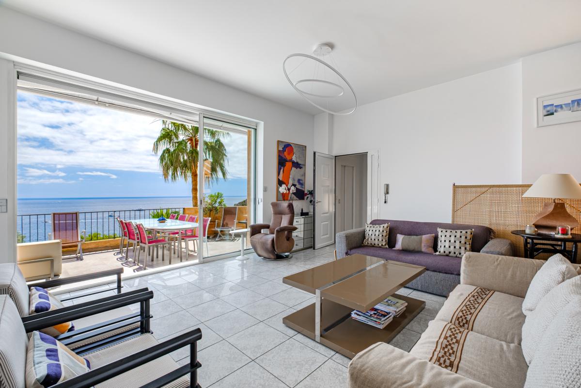 Villa d'architecte avec piscine et vue mer I EZE
