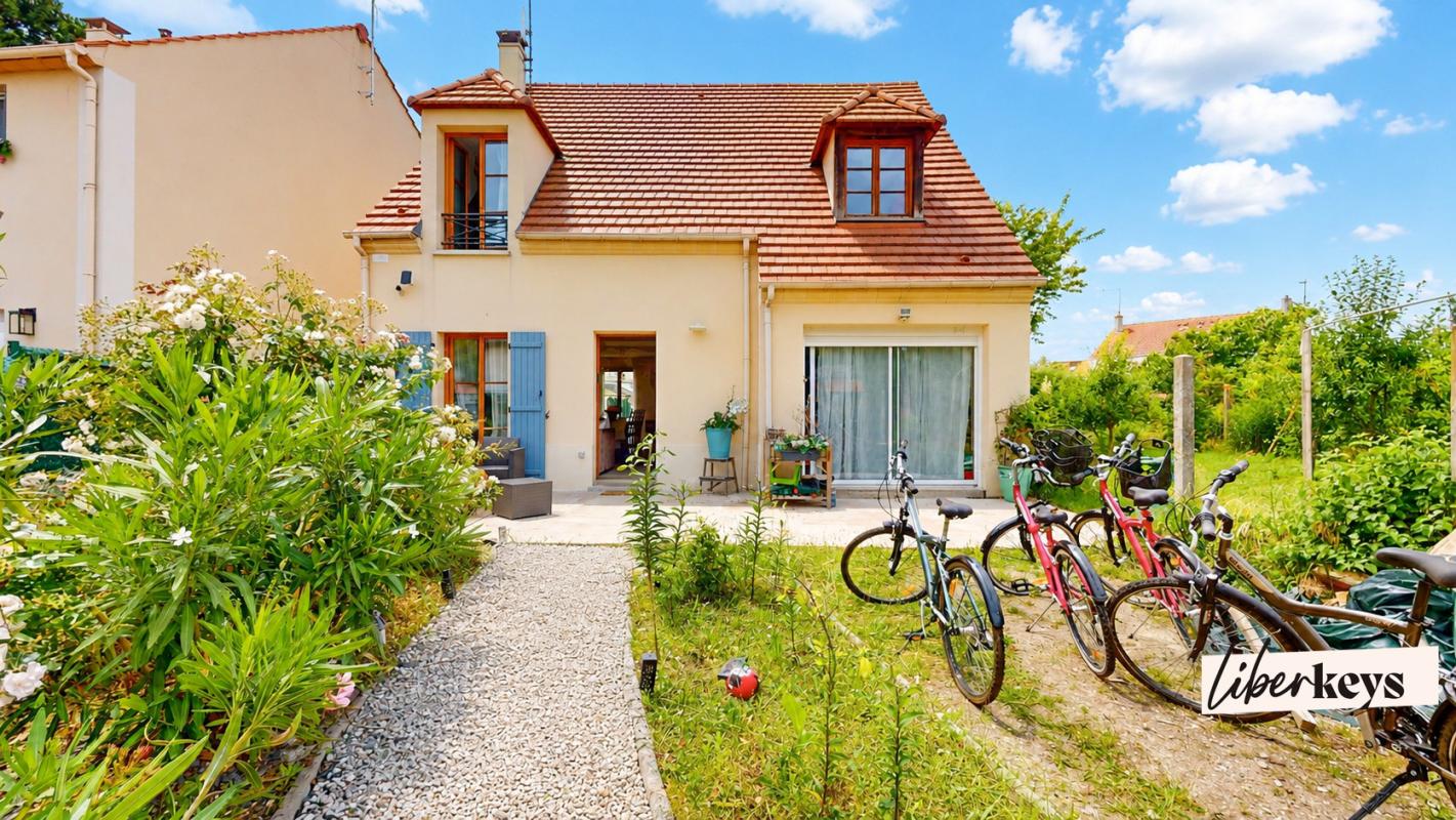 Maison individuelle familiale 5 pièces 110 m² – 4 chambres – Jardin et terrasses – Bruyères-sur-Oise