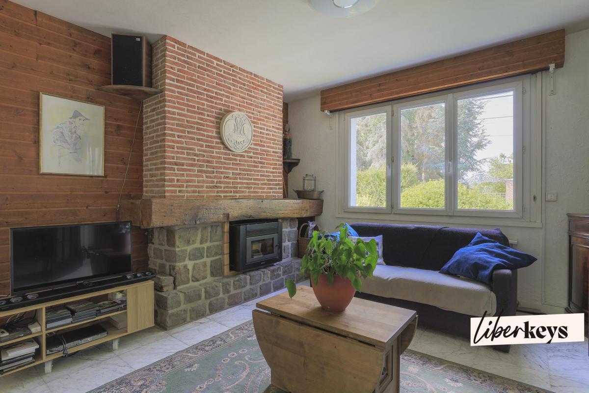 Pavillon individuel, autonome de plain pied, 4 chambres, jardin et sous-sol complet