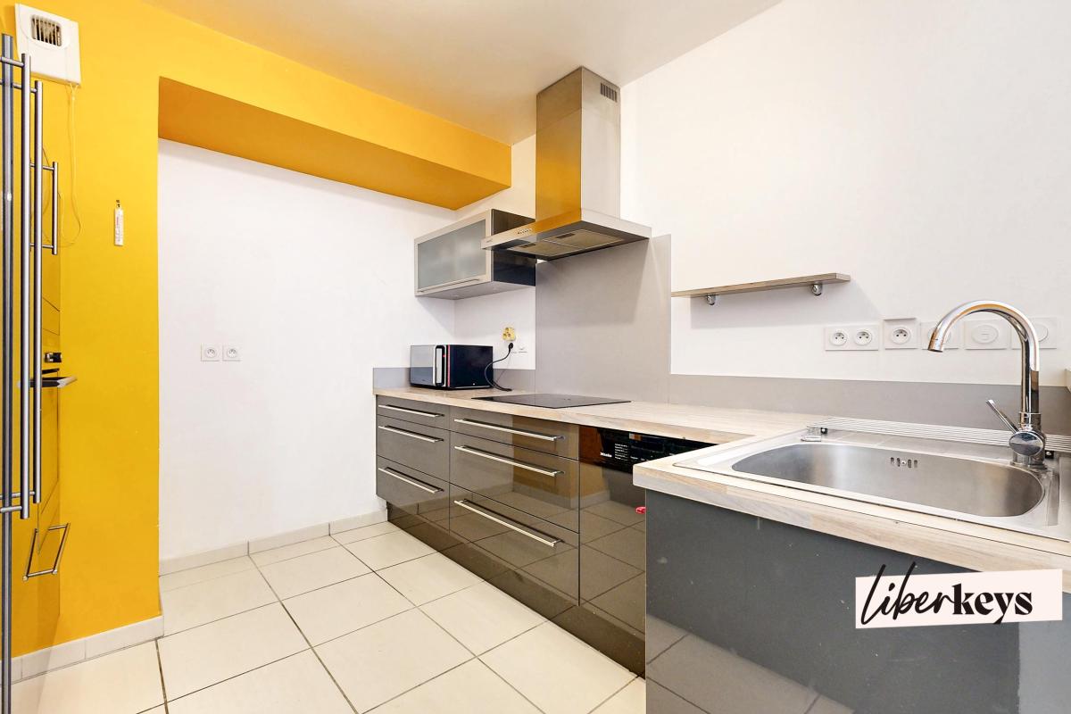 Champagne au Mont d'Or - Bel appartement familial avec terrasse plein Sud