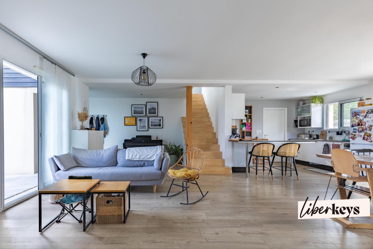 Maison contemporaine - 5 chambres - 133m2