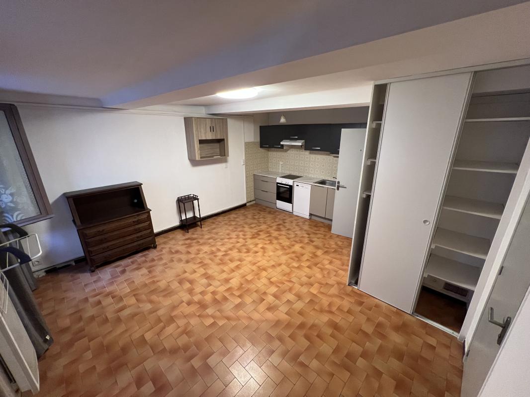 Saint-Laurent-de-la-Salanque : Charmante maison de village de 76 m²