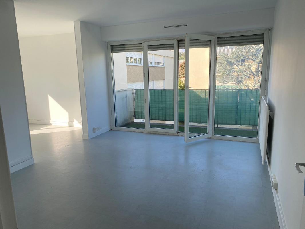 Beau T4 de 74.11 m², 4 pièces, 74,1 m² à Palaiseau