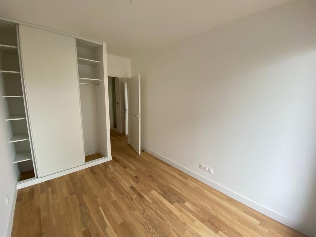 Beau 4 pièces de 84,3m² avec terrasse de 26,70m² - Miniature 5