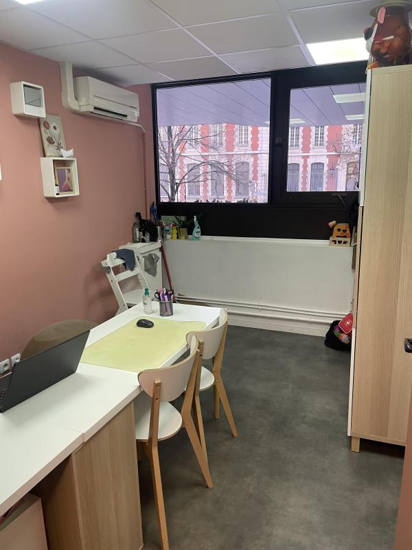 À LOUER – Local professionnel de 9,8 m2 dans un centre médical à Pantin (93500), photo 1 sur 12