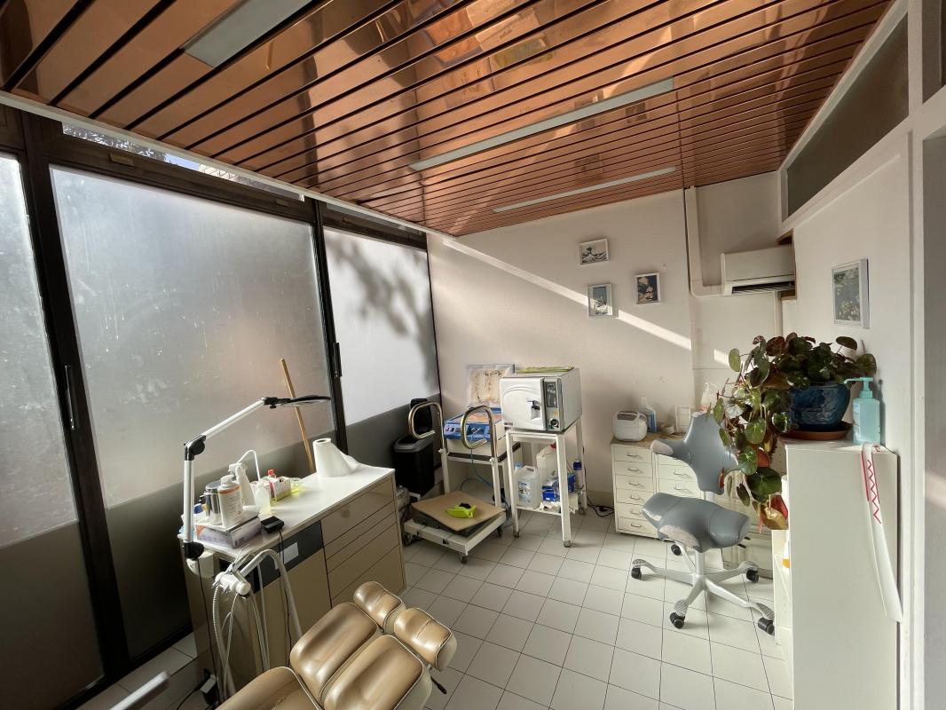 À LOUER – Local professionnel de 18,8 m2 dans un centre médical à Pantin (93500), photo 1 sur 12